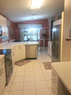 SPANISH LAKES FAIRWAYS NE PHASE - Residential