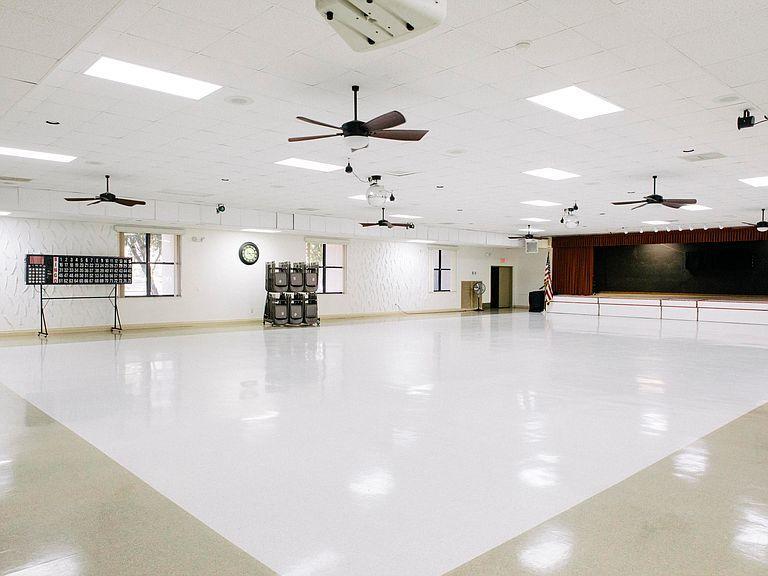 SPANISH LAKES FAIRWAYS NE PHASE - Residential