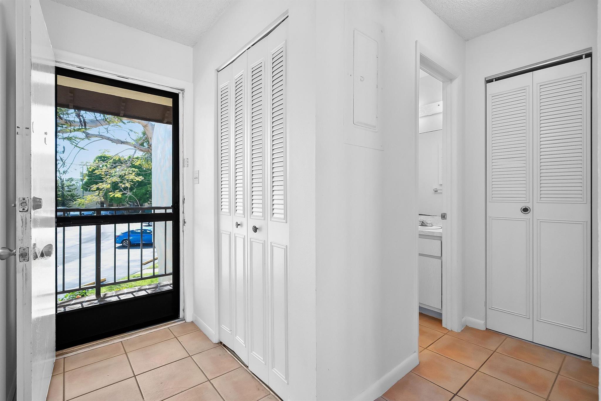 Island House Condominium - Residential Lease