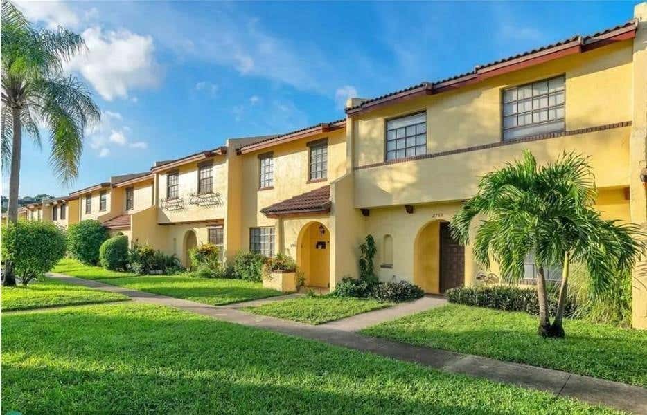 Photo of 2760 NW 47TH Lane #2805, Lauderdale Lakes, FL 33313 (MLS # B26066432)
