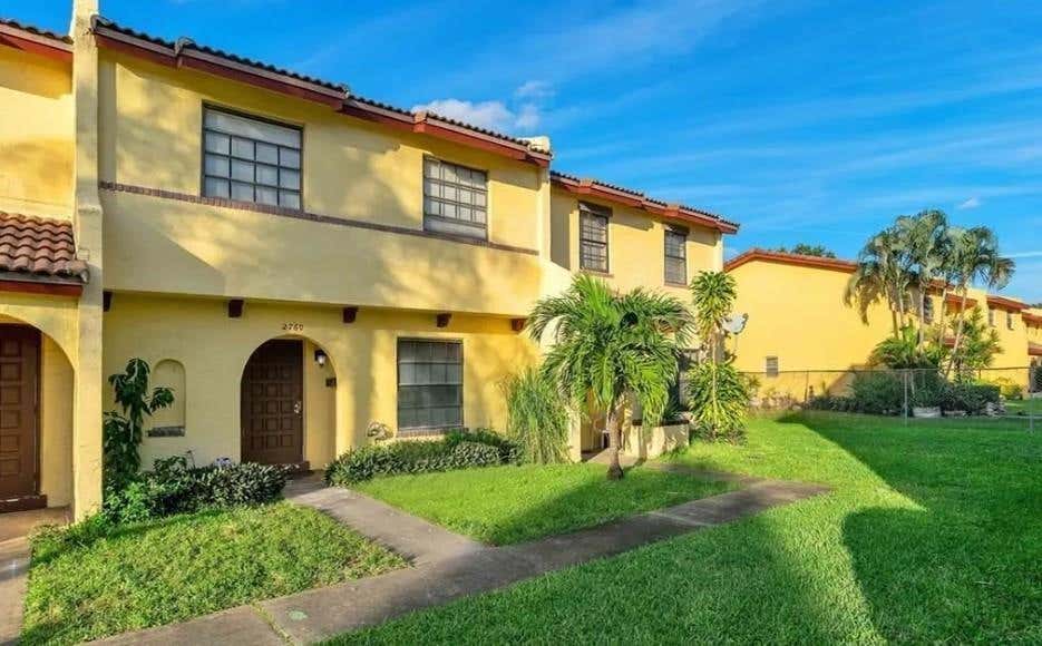 Photo of 2760 NW 47TH Lane #2805, Lauderdale Lakes, FL 33313 (MLS # B26066432)