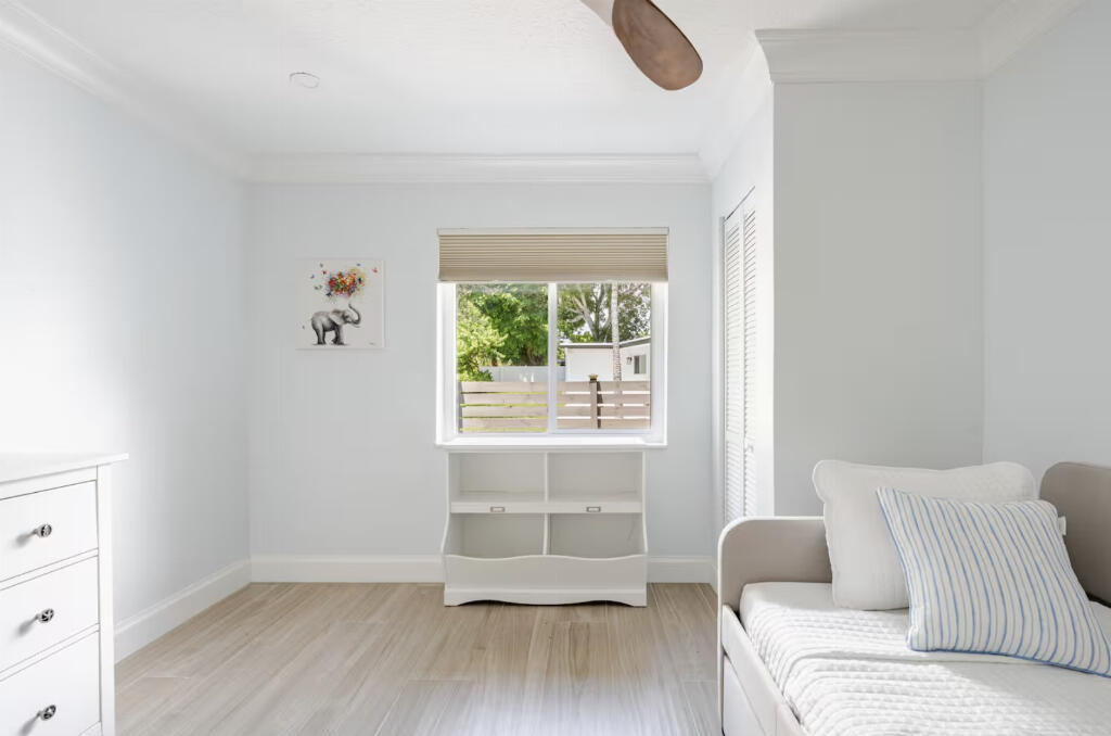 LAKEVIEW - Residential