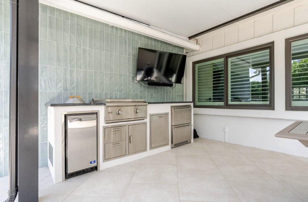 LAKEVIEW - Residential