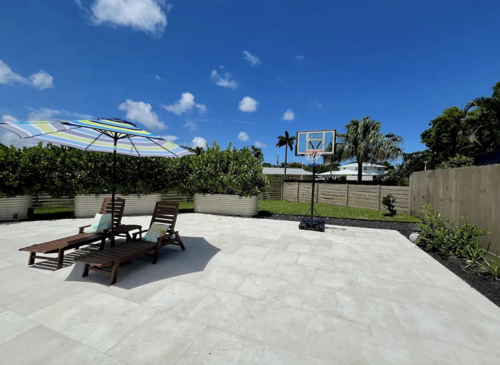 LAKEVIEW - Residential