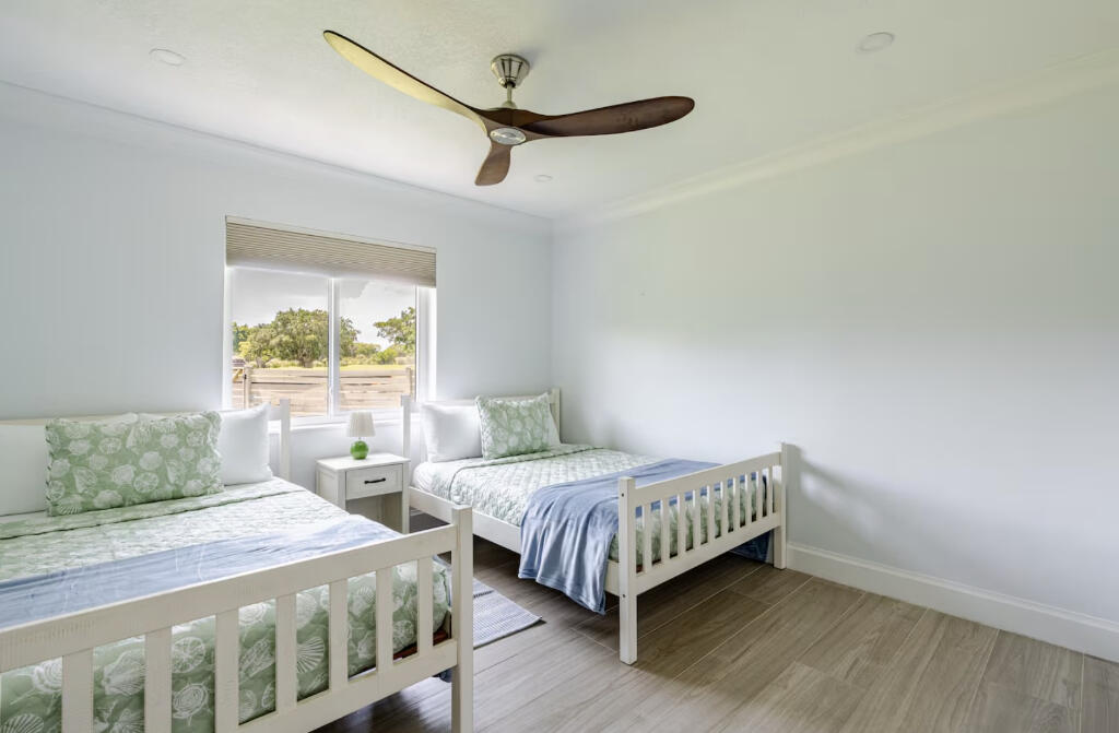 LAKEVIEW - Residential