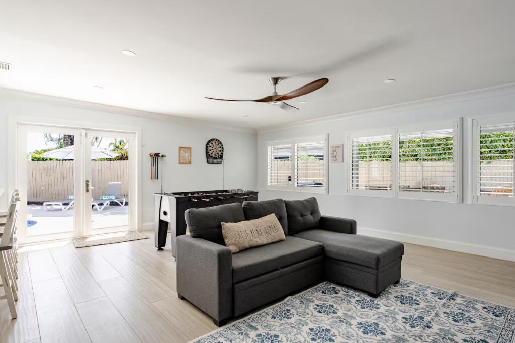 LAKEVIEW - Residential