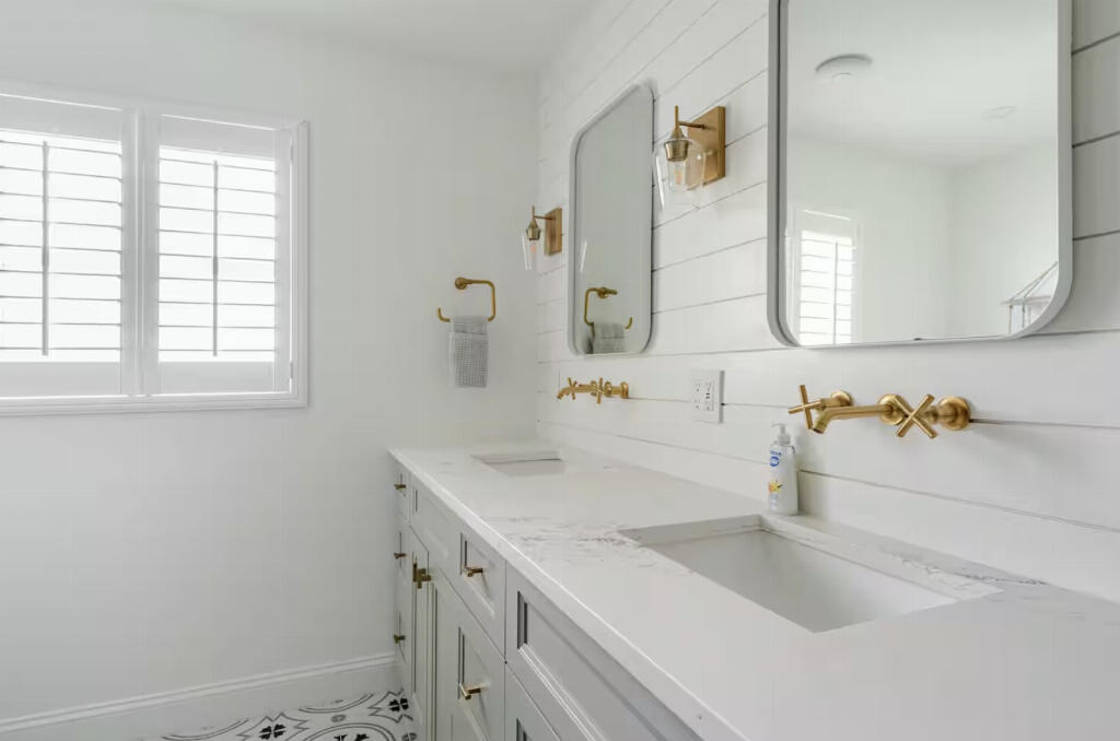 LAKEVIEW - Residential