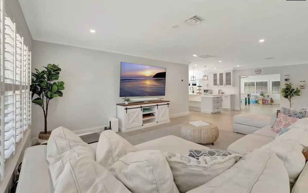 Photo of 3602 Lakeview Boulevard, Delray Beach, FL 33445 (MLS # B26015148)