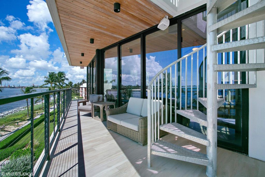 Photo of 106 Inlet Way #306, Singer Island, FL 33404 (MLS # R10889576)