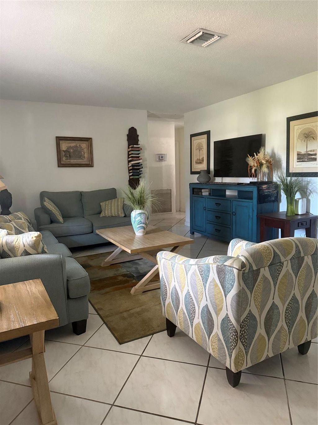 Photo of 1370 SW 32nd St, Fort Lauderdale, FL 33315 (MLS # F10532048)