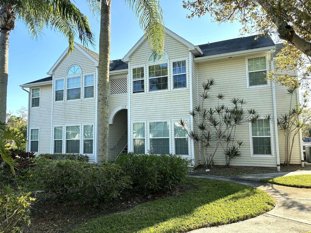 Photo of 1810 Waterford Drive #6, Vero Beach, FL 32966 (MLS # R11157623)