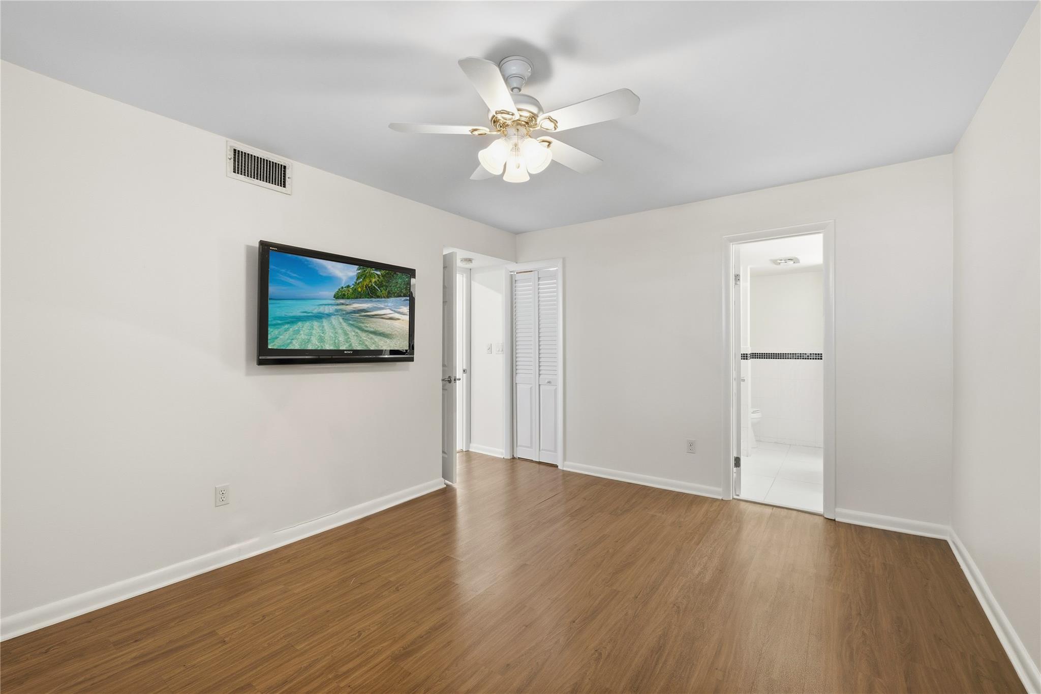 The Royal Mariner - Residential