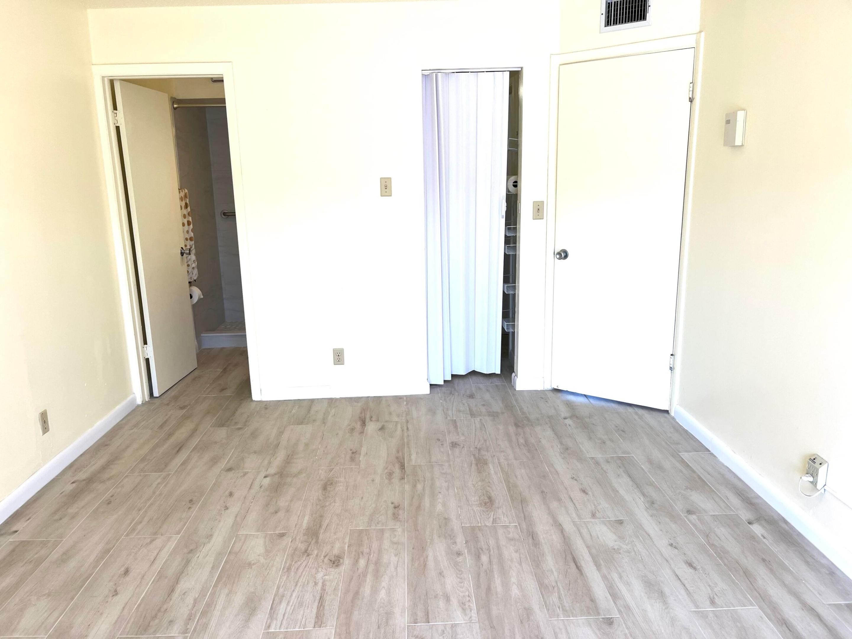 LAKE COLONY APTS ONE INC - Residential