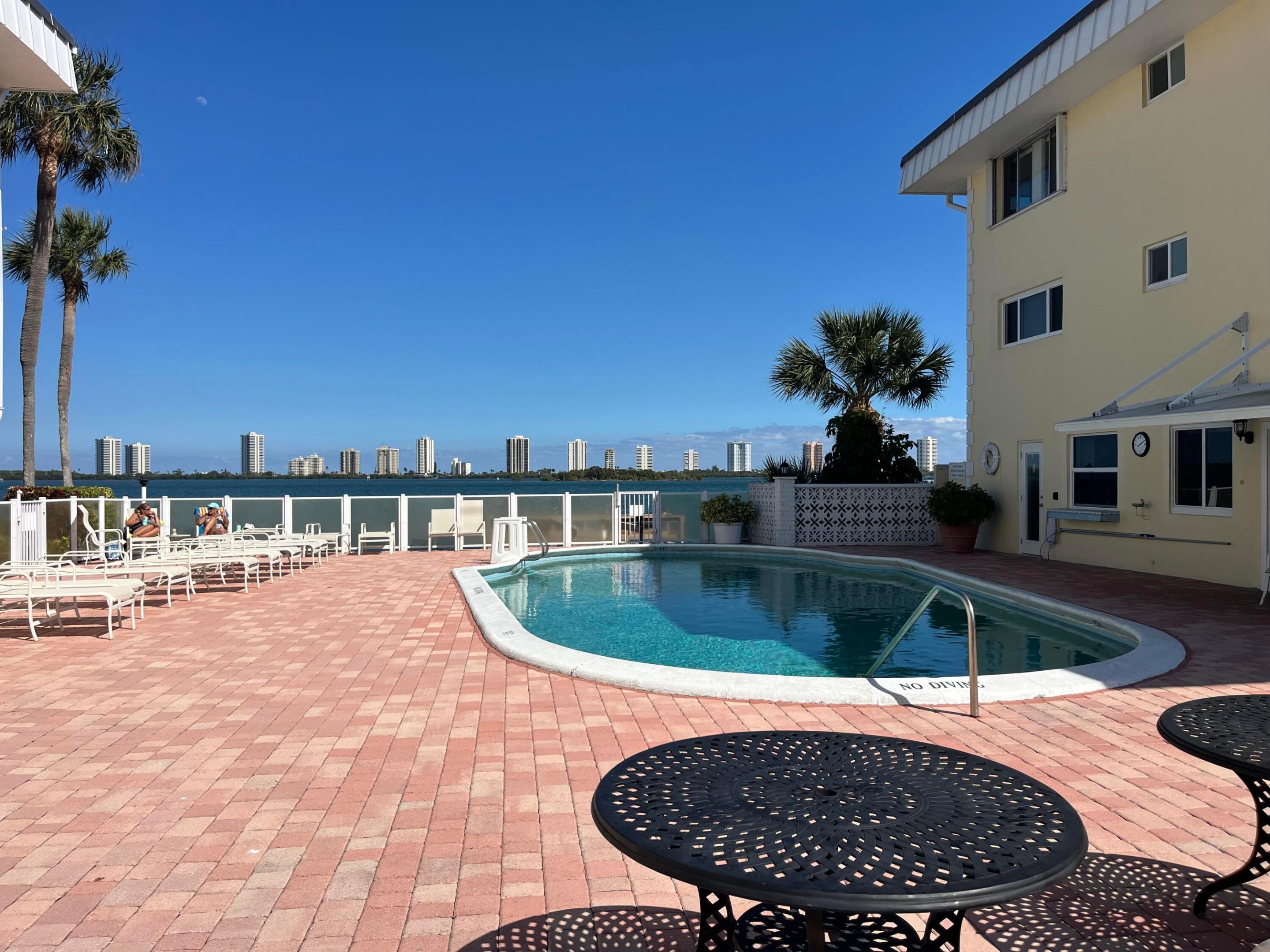 LAKE COLONY APTS ONE INC - Residential