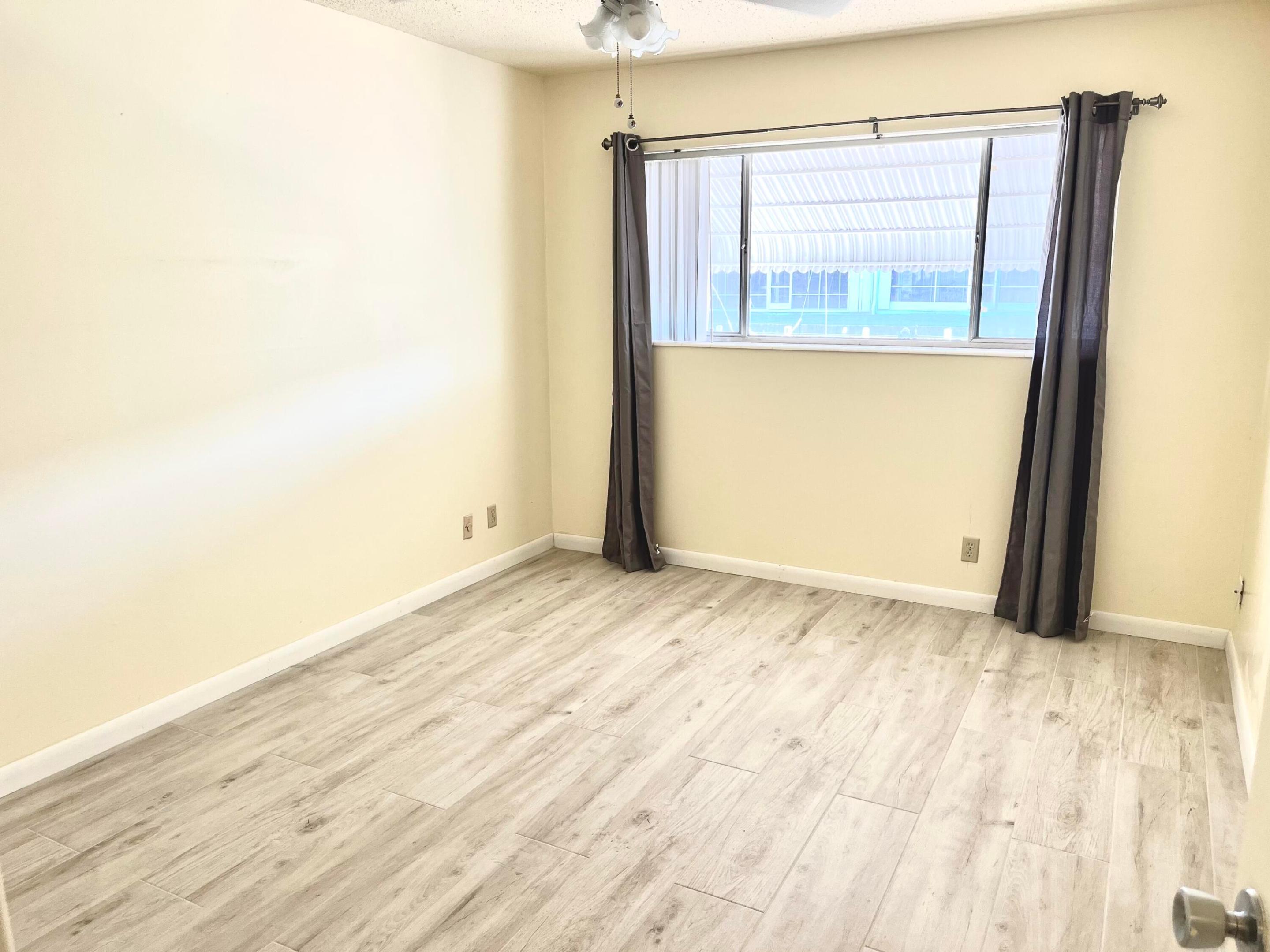 100 Doolen Court 112