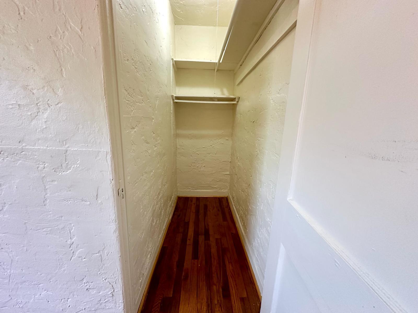 LAKE WORTH TOWN OF - Residential Lease