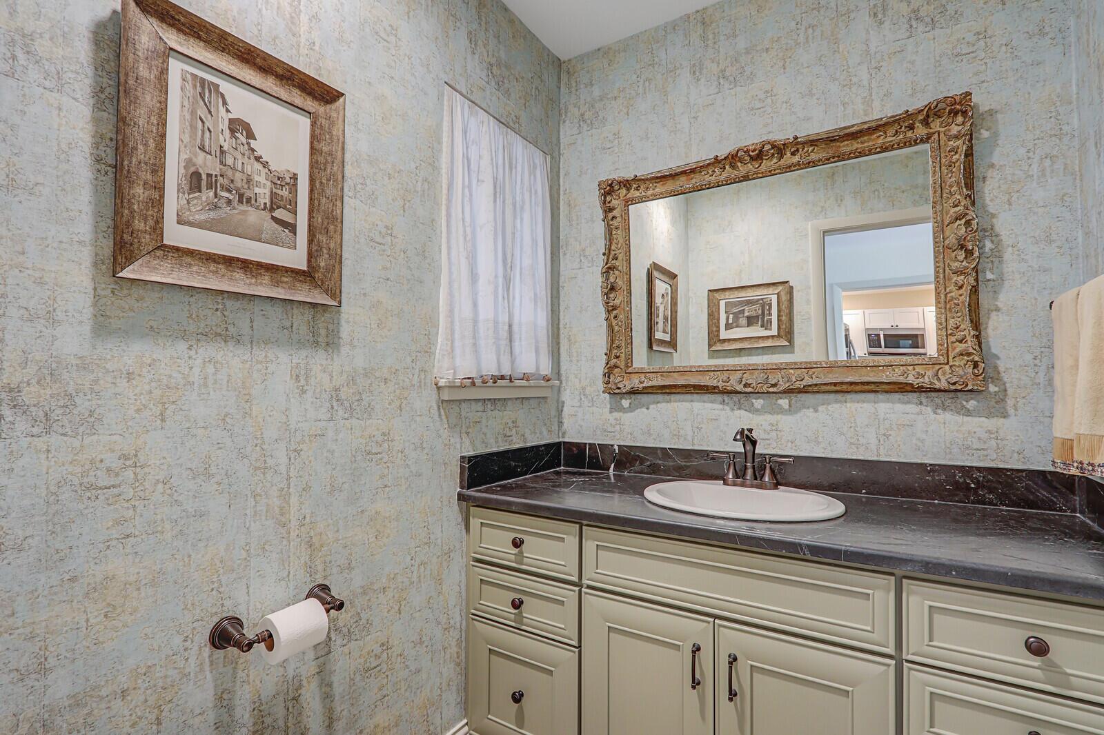 MARINER SANDS - Residential