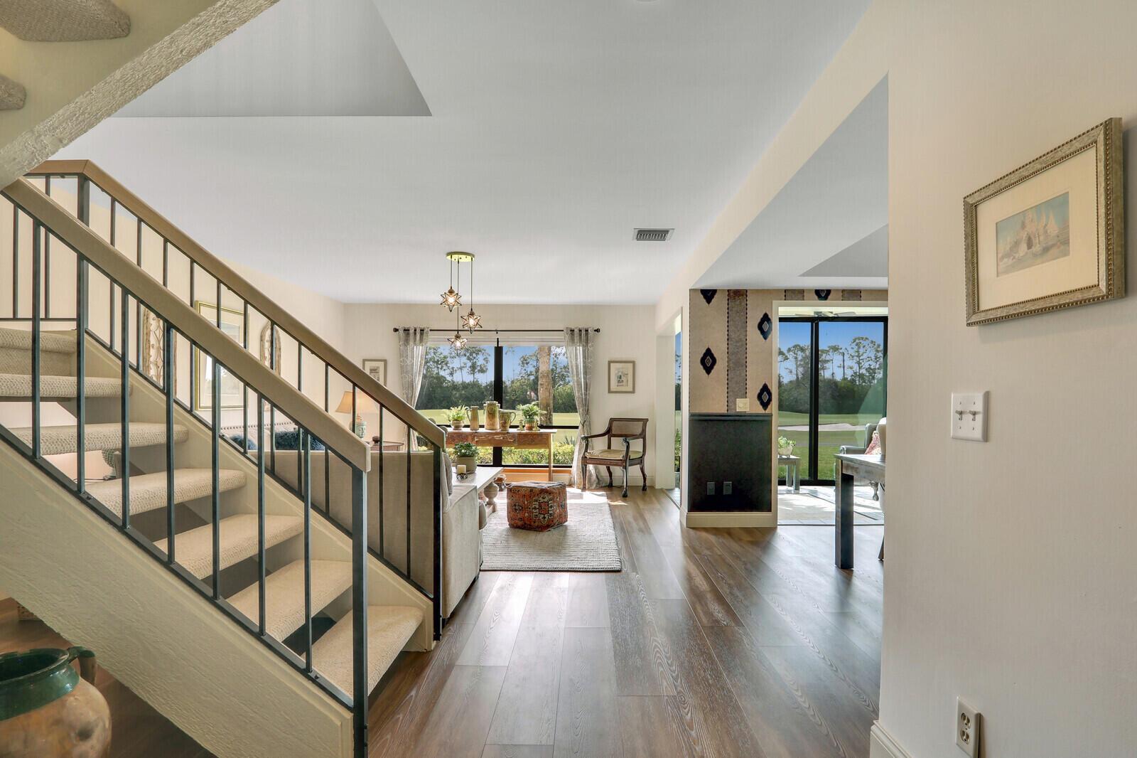 MARINER SANDS - Residential