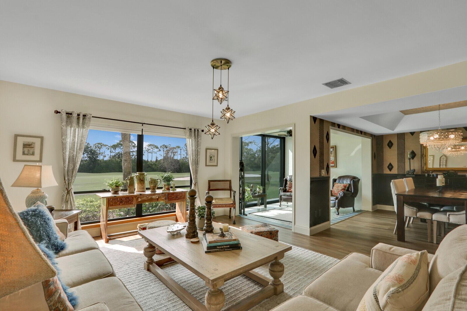 MARINER SANDS - Residential