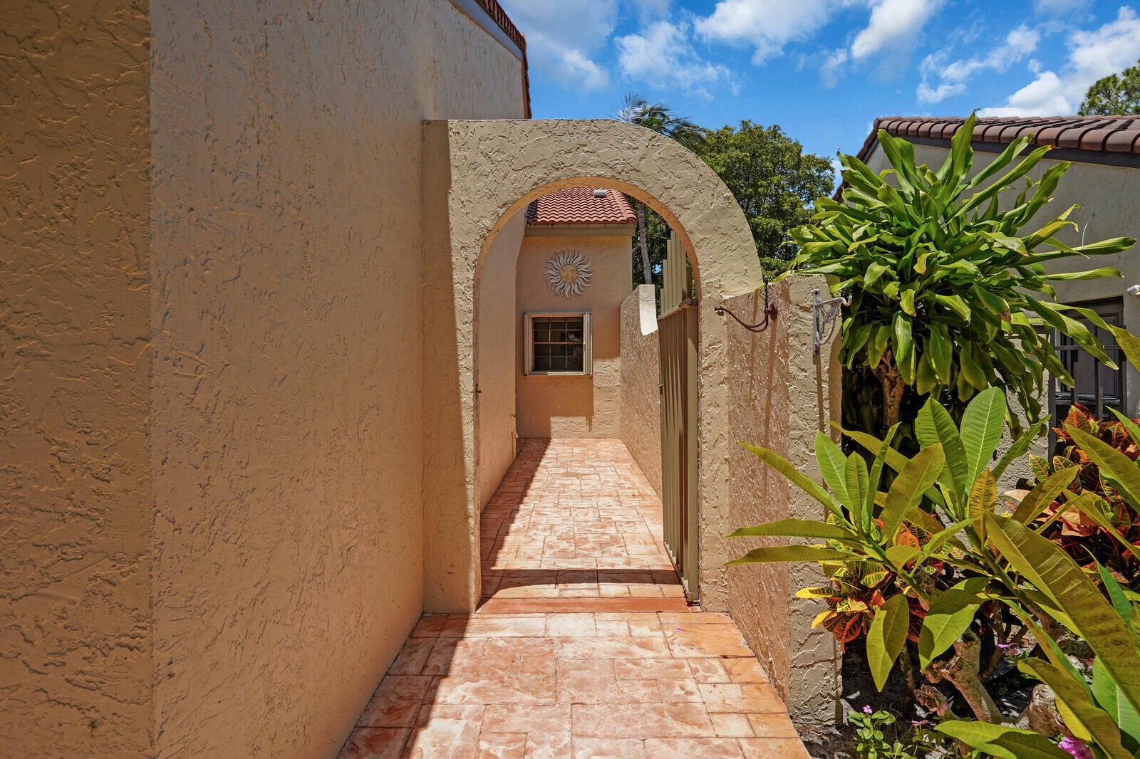 1150 NW 22nd Avenue
