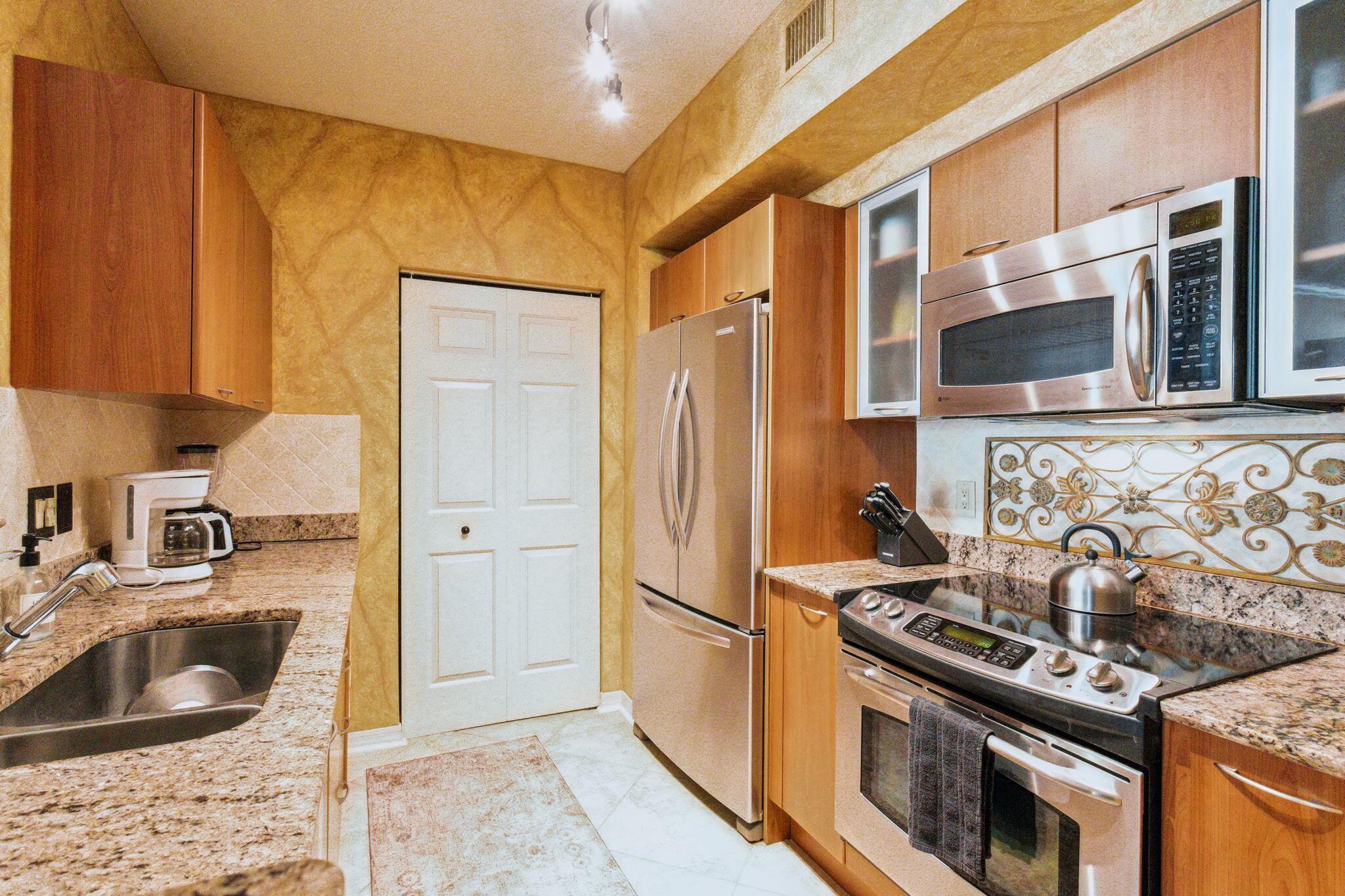 625 Casa Loma Boulevard 1103