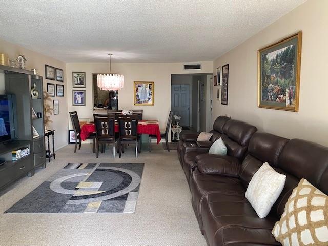 Palm Lakes - Residential