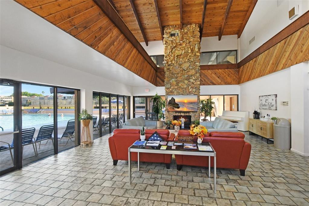 Palm Lakes - Residential