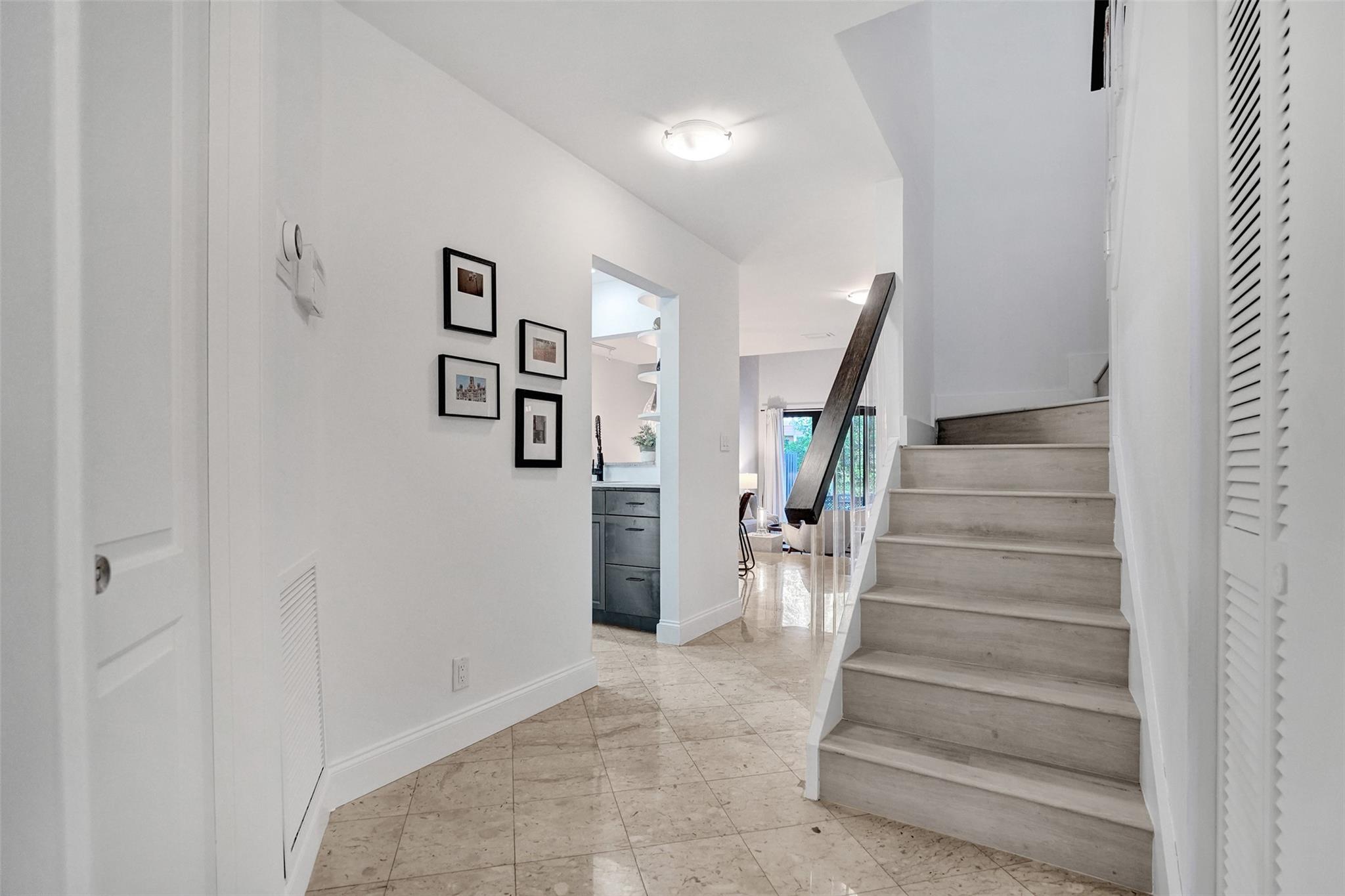 97 NE 17th Ct 97