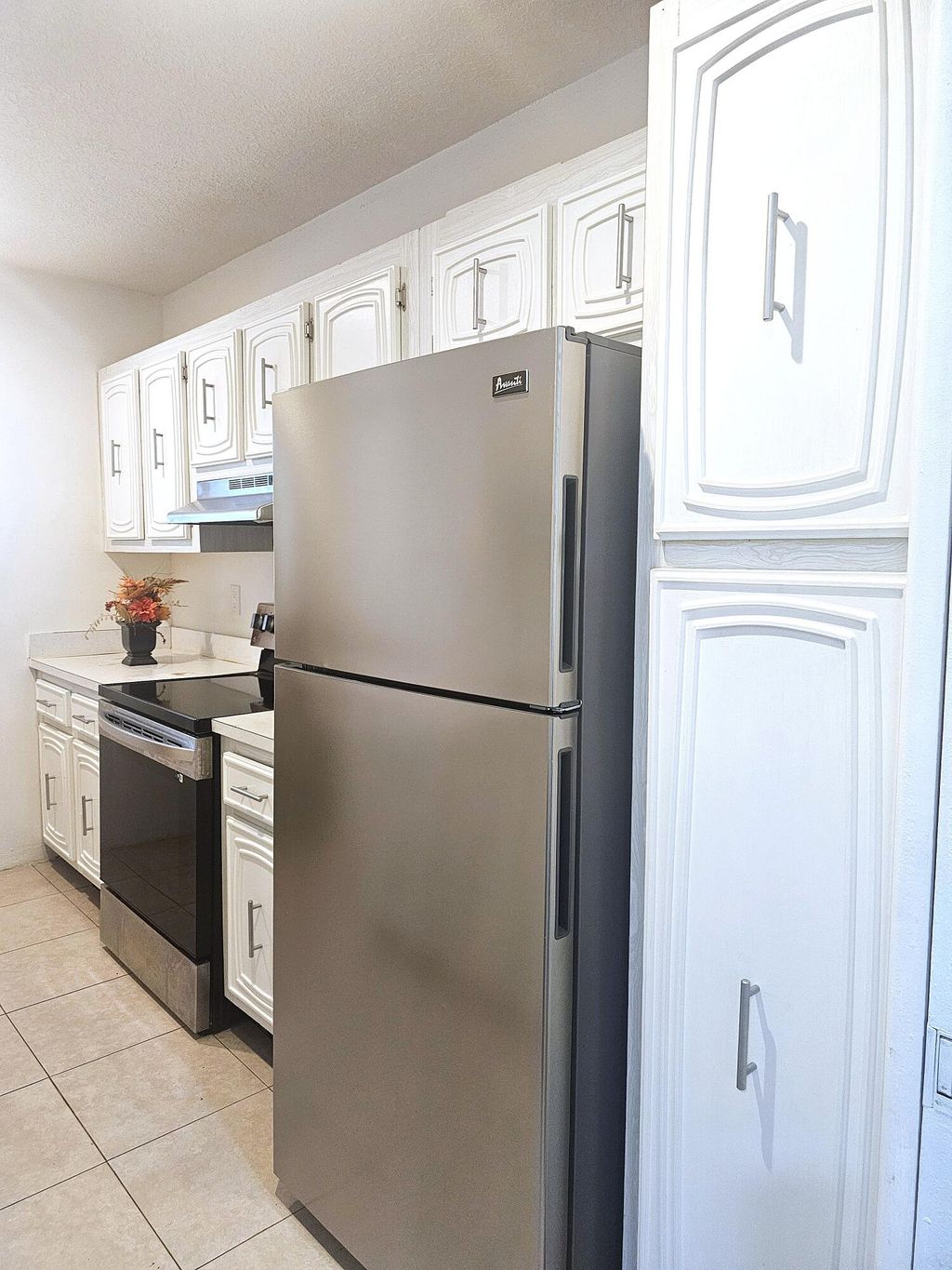 Photo of 2600 SW 22nd Avenue #908, Delray Beach, FL 33445 (MLS # B26018662)