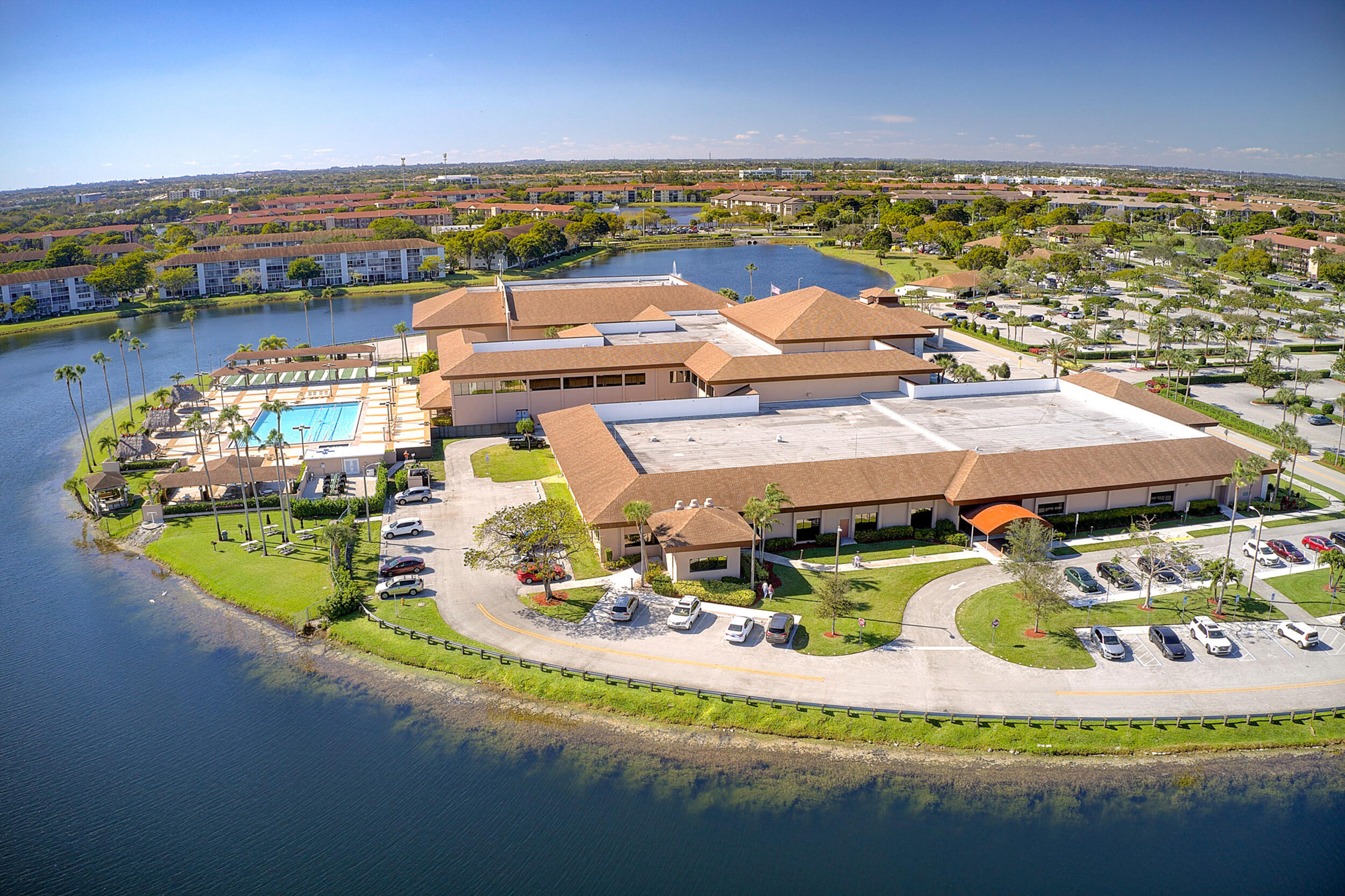 HAWTHORNE AT CENTURY VILLAGE - Residential