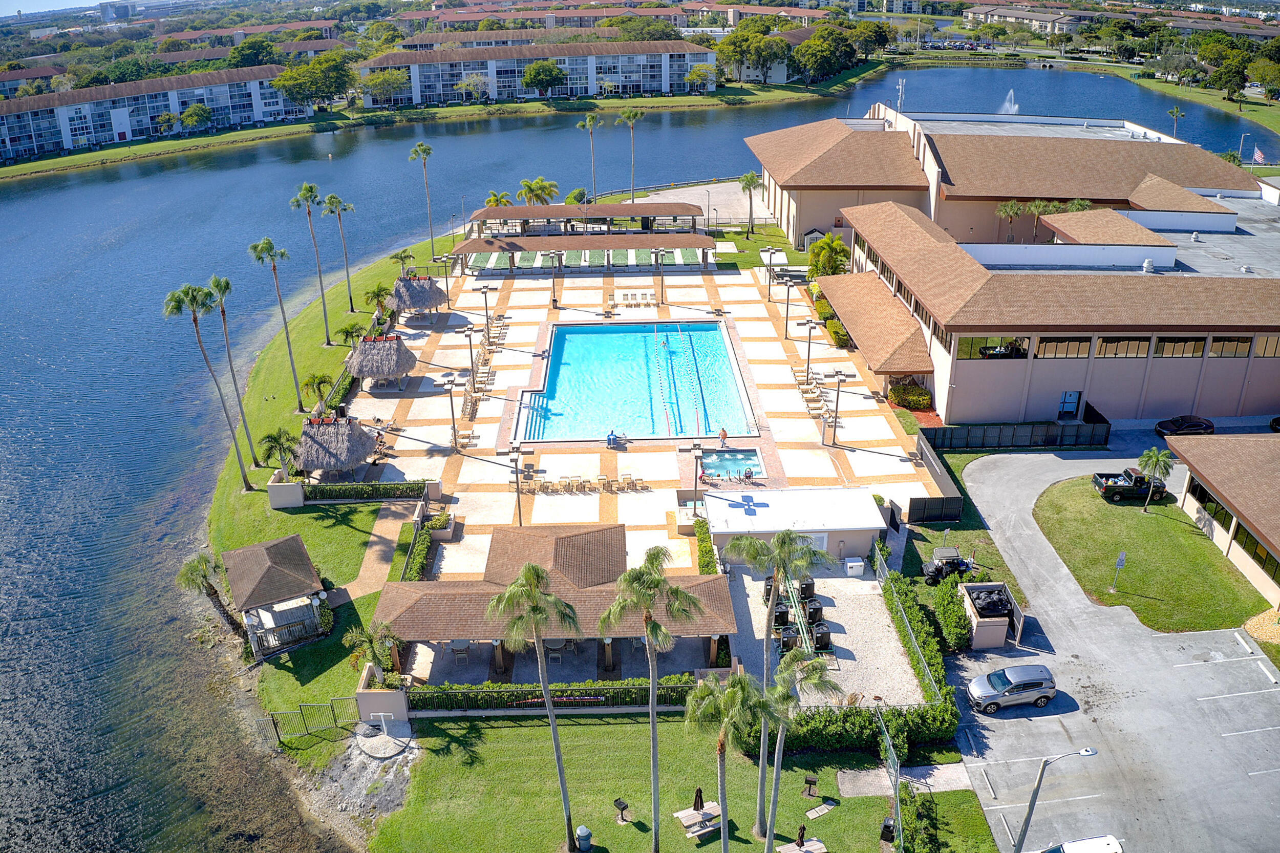 HAWTHORNE AT CENTURY VILLAGE - Residential