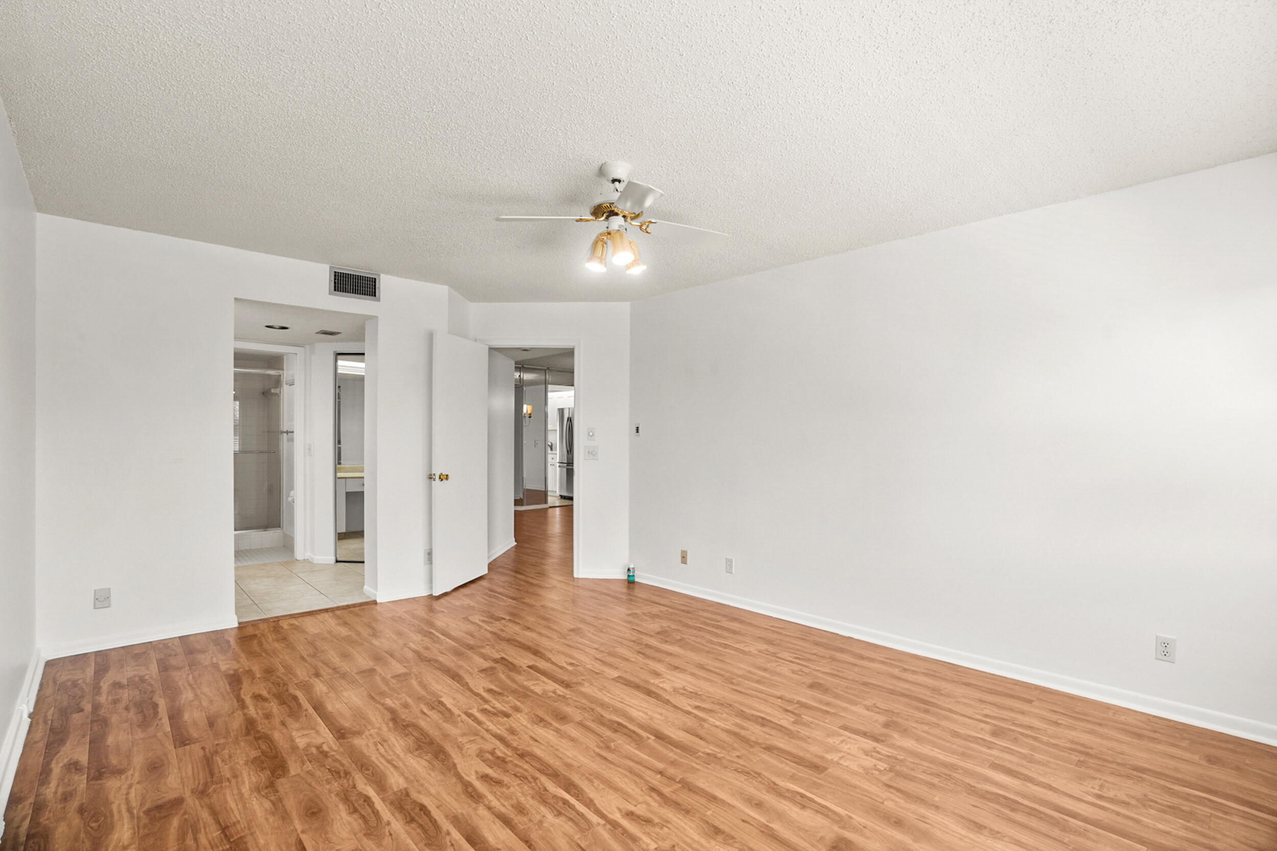 HAWTHORNE AT CENTURY VILLAGE - Residential