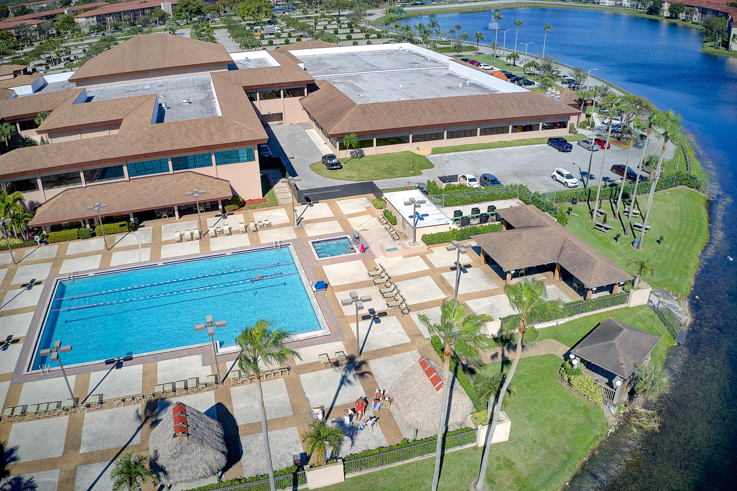 HAWTHORNE AT CENTURY VILLAGE - Residential
