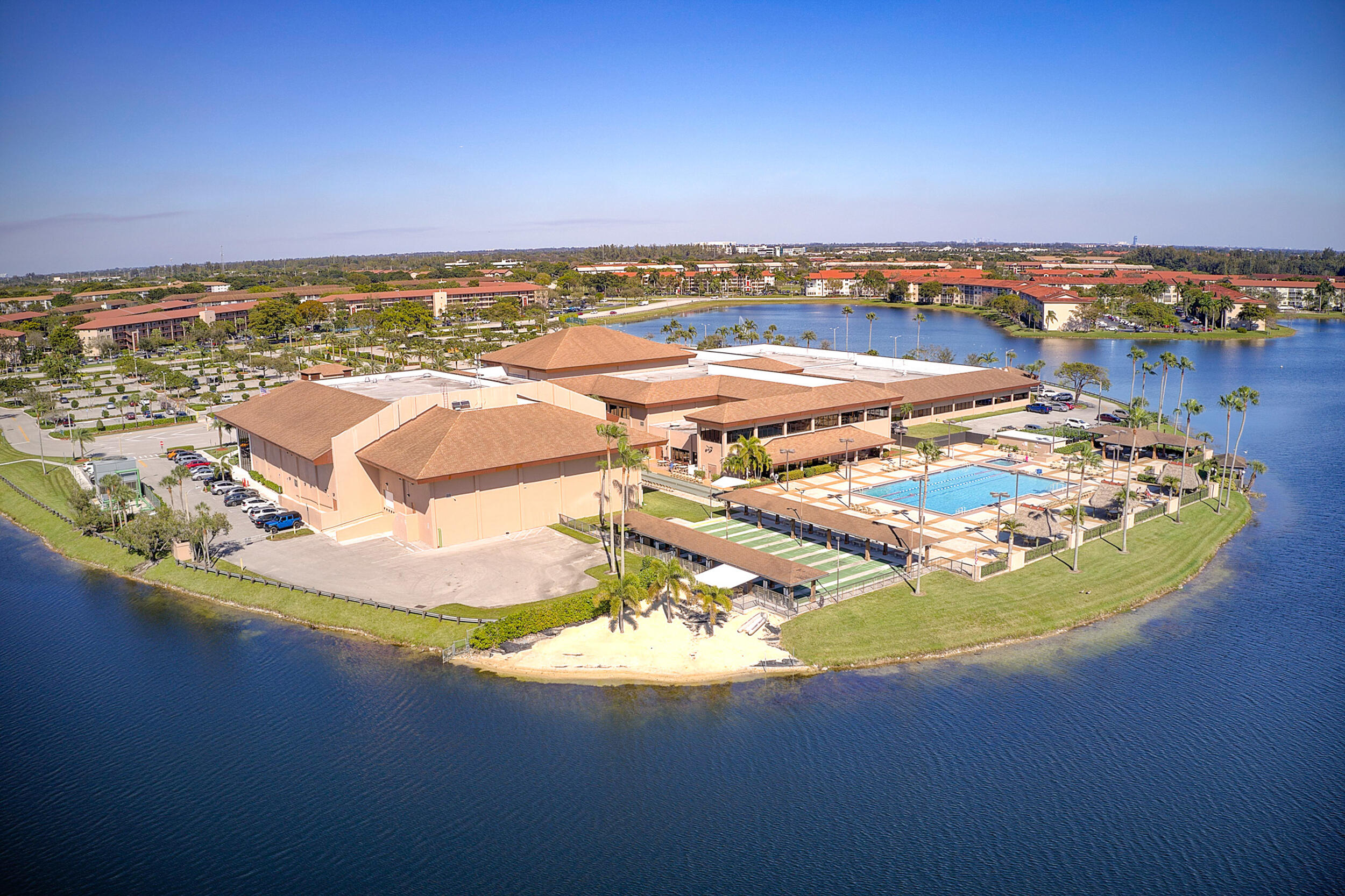 HAWTHORNE AT CENTURY VILLAGE - Residential