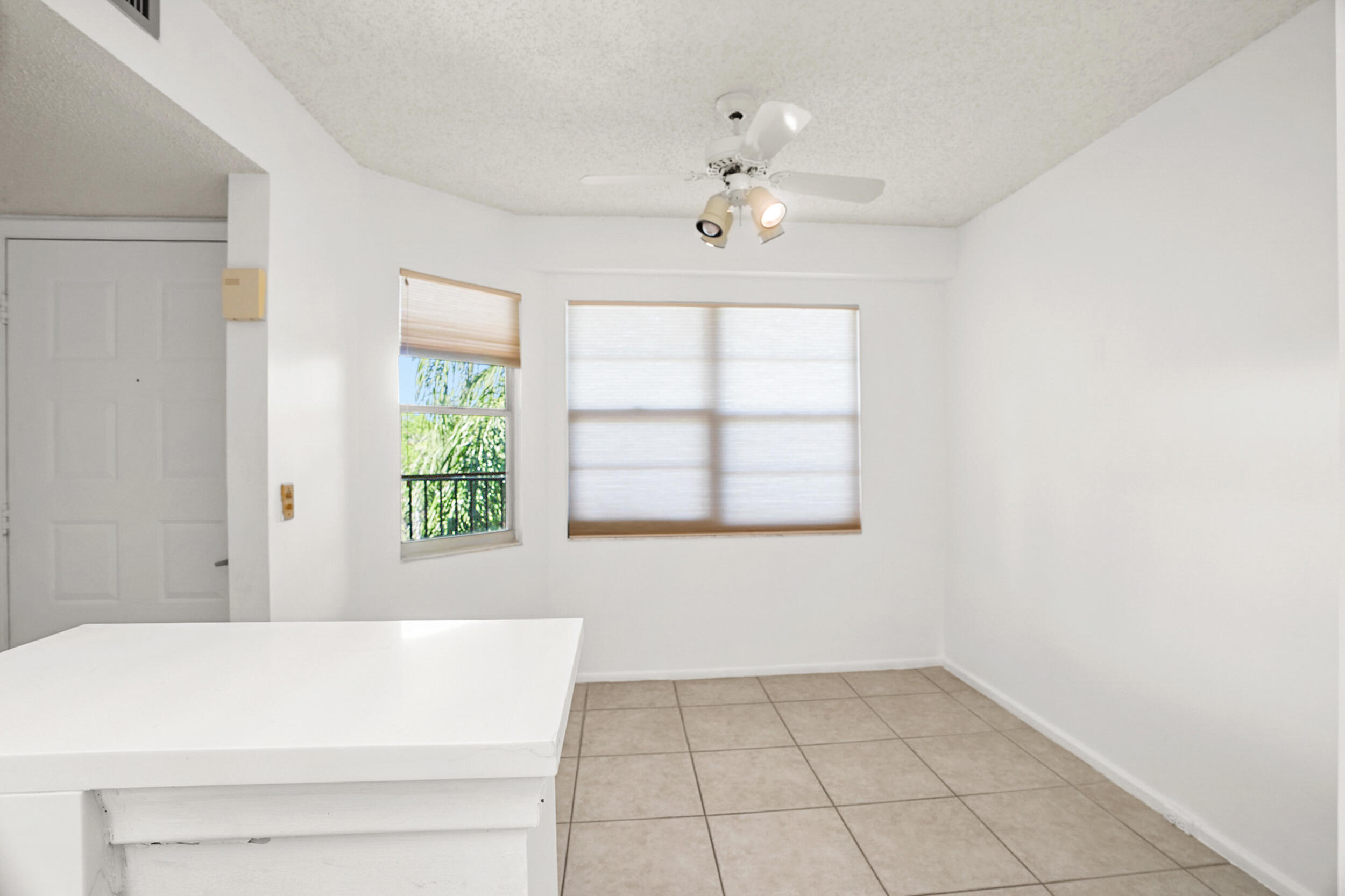 HAWTHORNE AT CENTURY VILLAGE - Residential