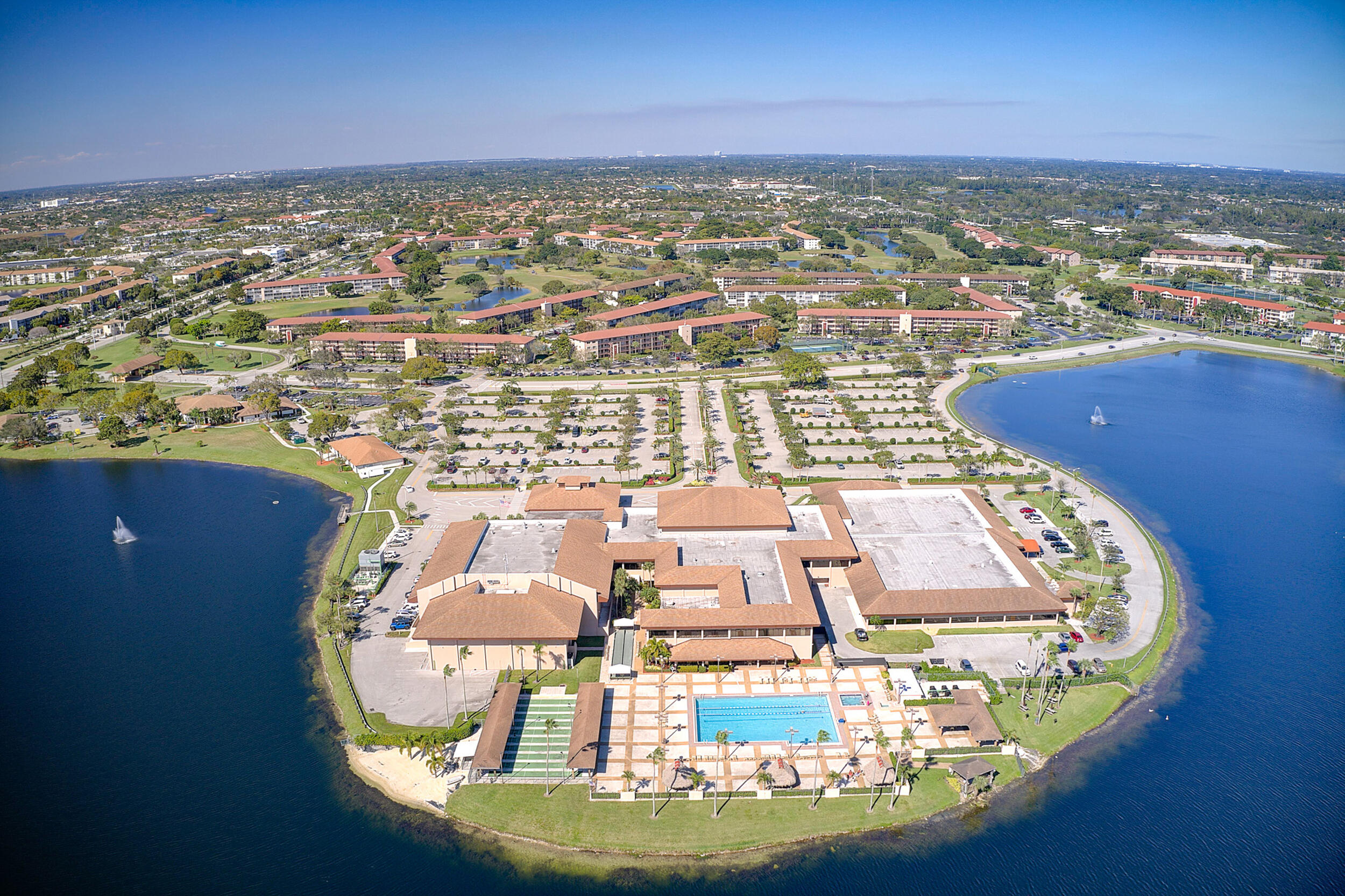 HAWTHORNE AT CENTURY VILLAGE - Residential