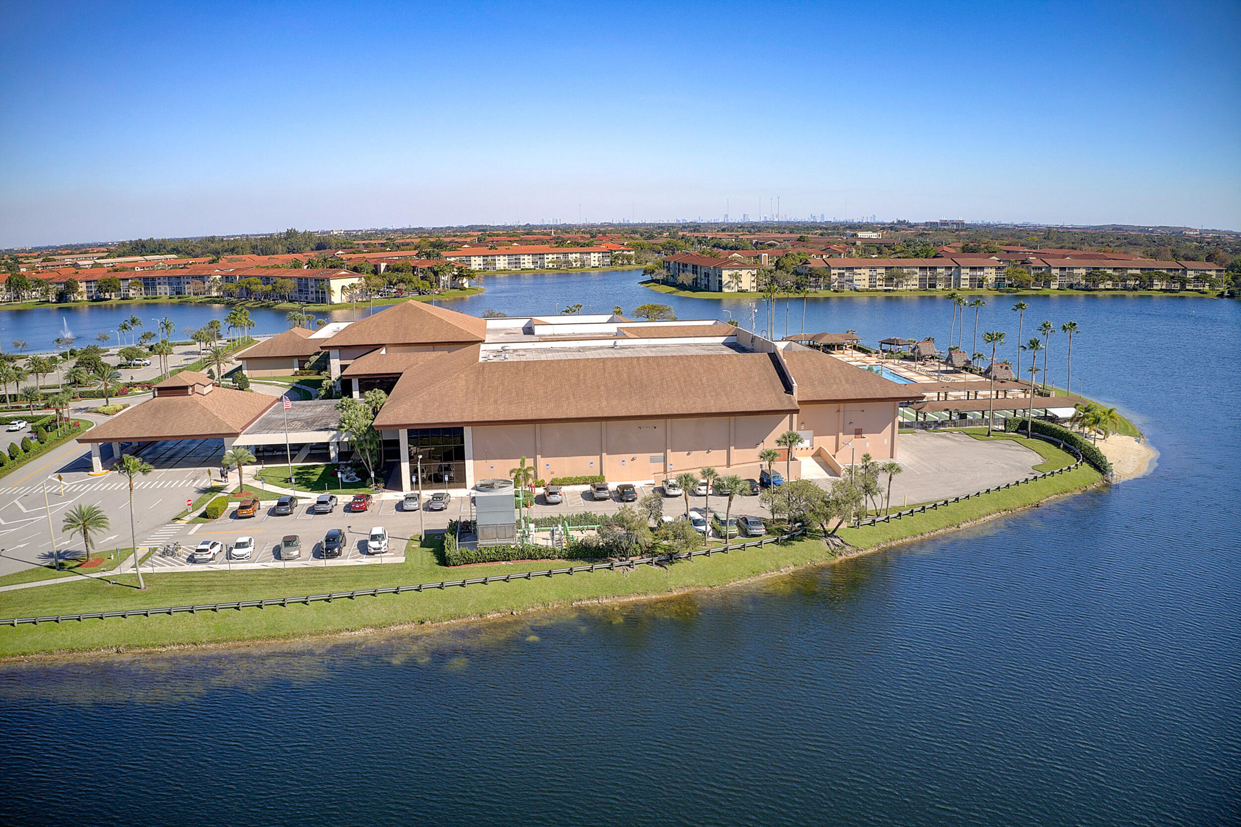 HAWTHORNE AT CENTURY VILLAGE - Residential