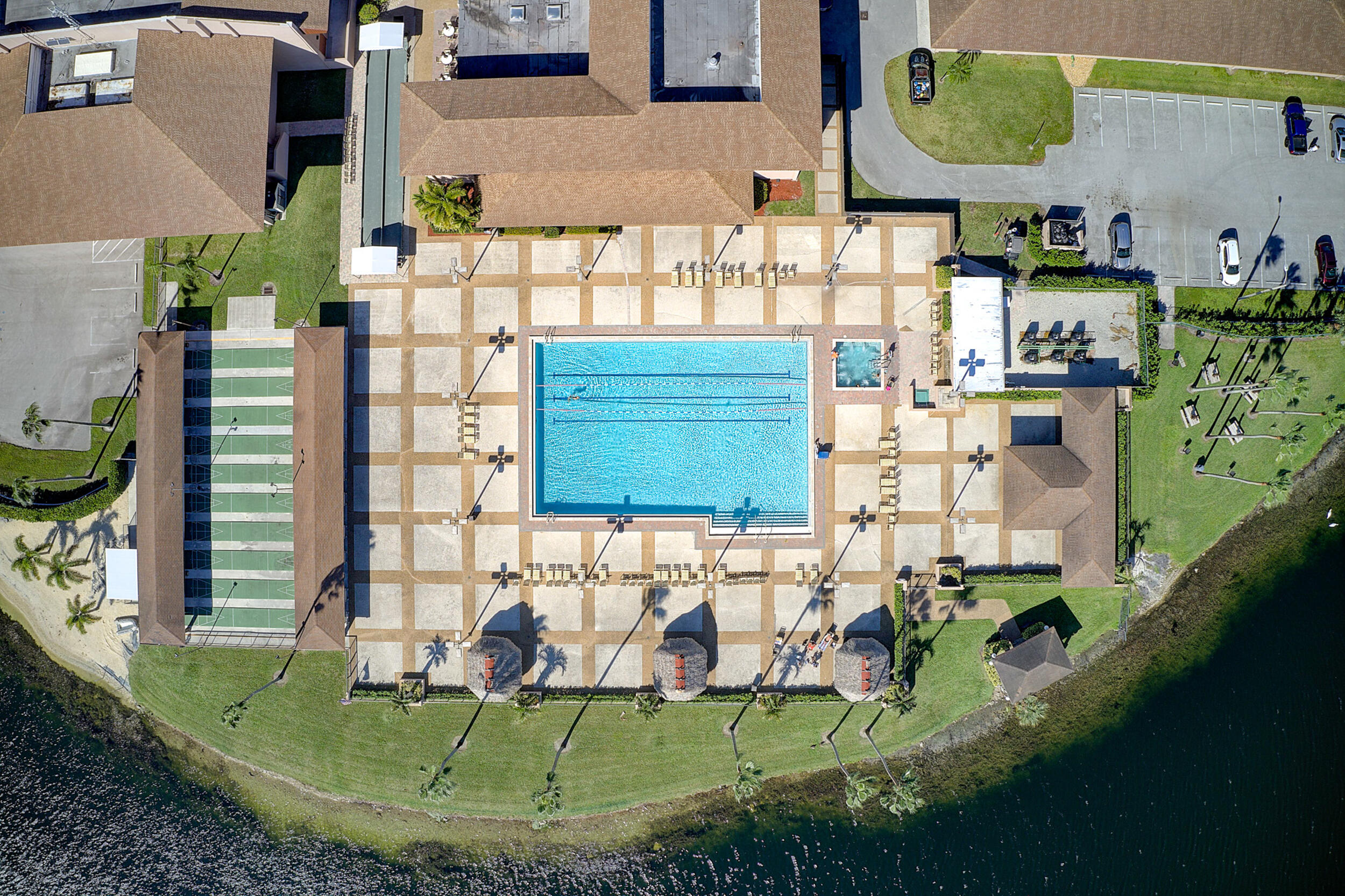 HAWTHORNE AT CENTURY VILLAGE - Residential
