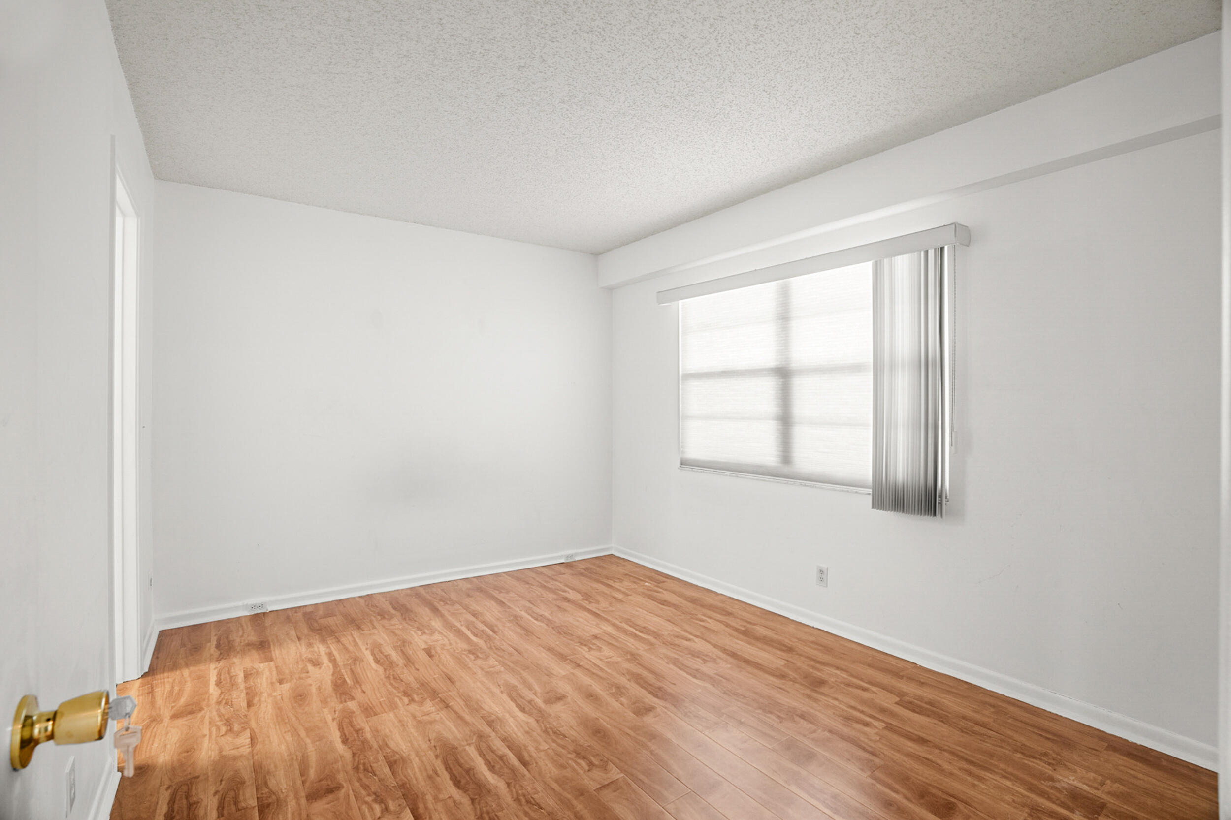 HAWTHORNE AT CENTURY VILLAGE - Residential