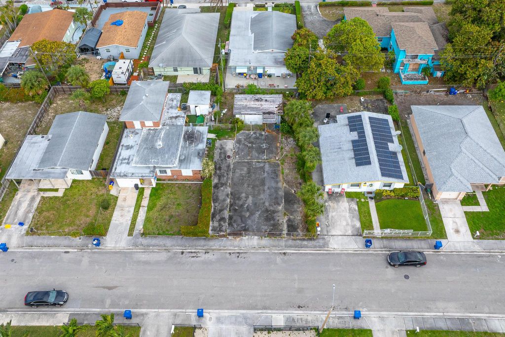 Photo of W W 3rd Street, Riviera Beach, FL 33404 (MLS # R11073889)