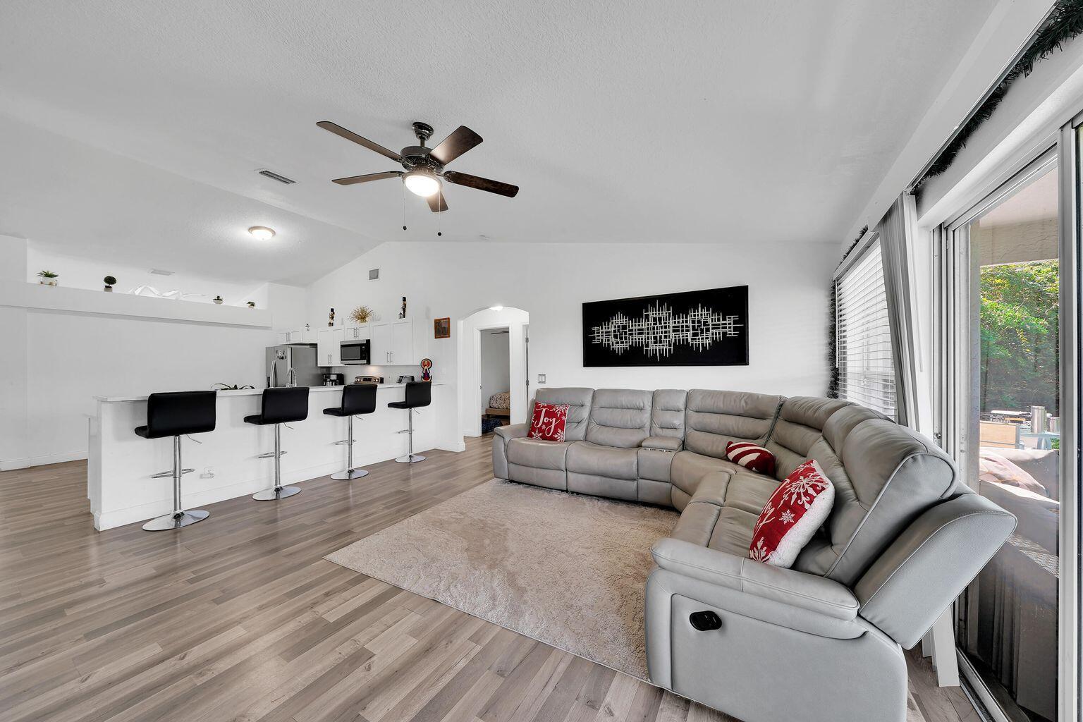 PORT ST LUCIE SECTION 22 - Residential