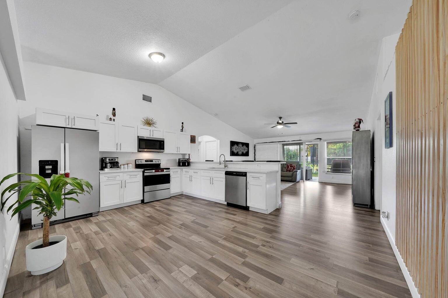 PORT ST LUCIE SECTION 22 - Residential