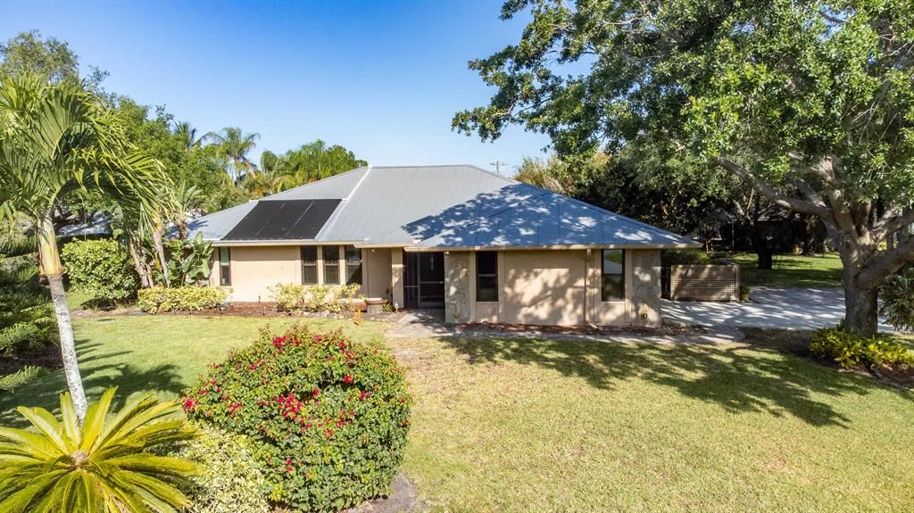 Photo of 3098 SE Bur Street, Port St Lucie, FL 34952 (MLS # R10875887)