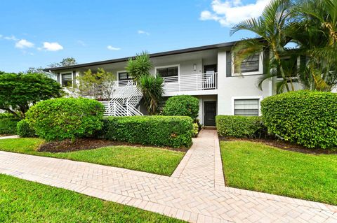 Photo of 33 Southport Lane #D, Boynton Beach, FL 33436 (MLS # R11145440)