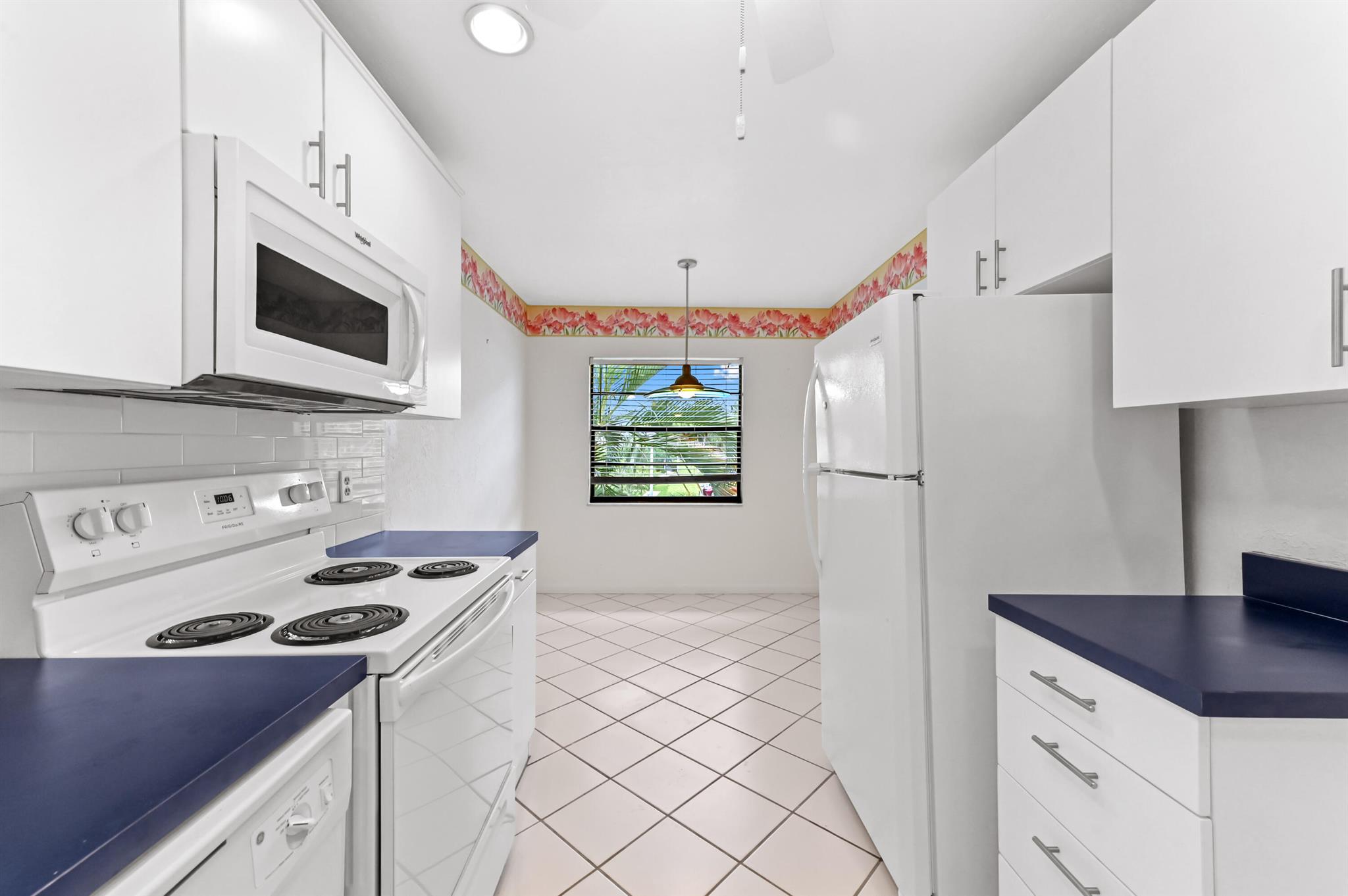 SOUTHPORT AT HUNTERS RUN - Residential