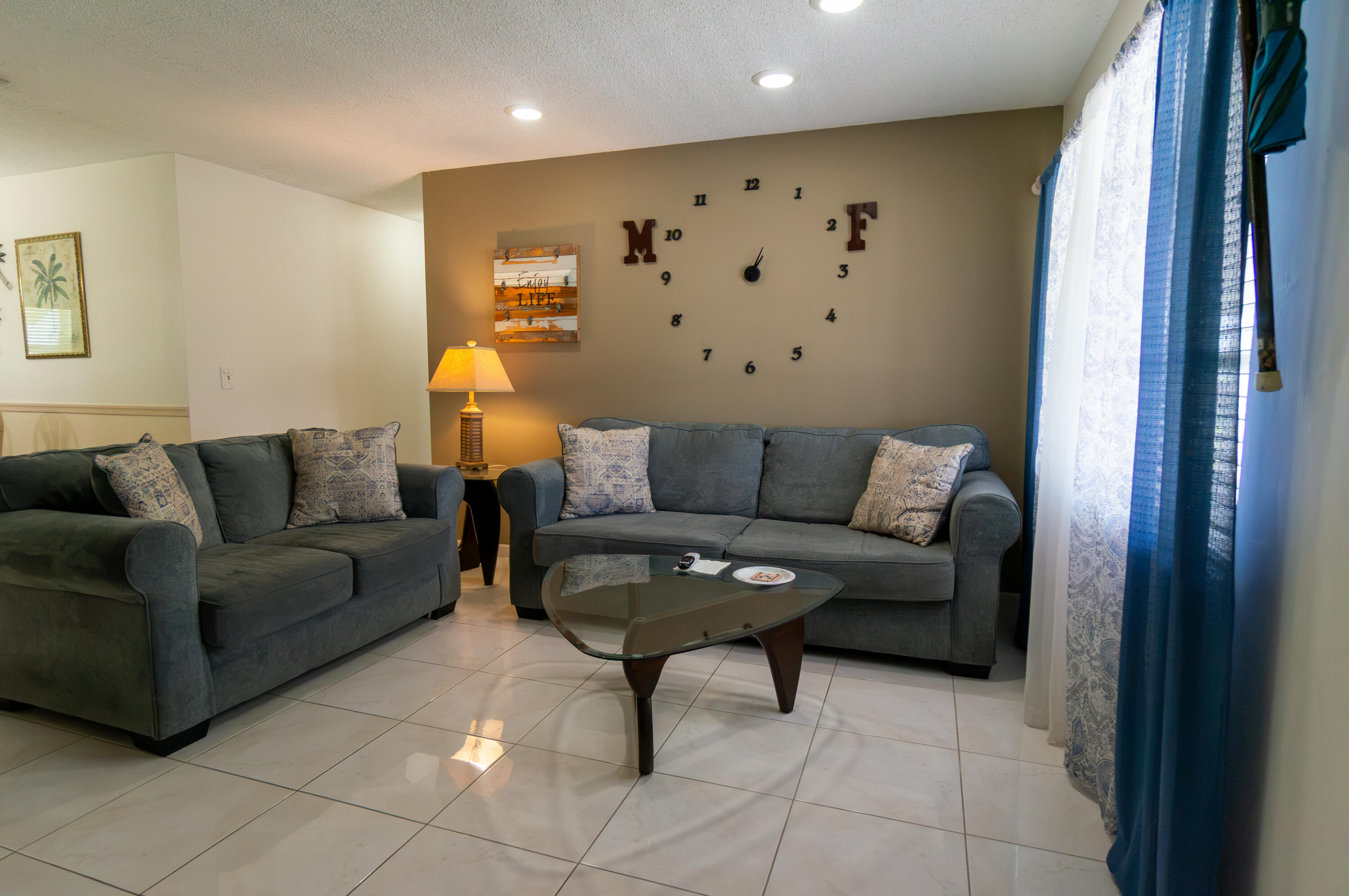715 SW 18TH Street