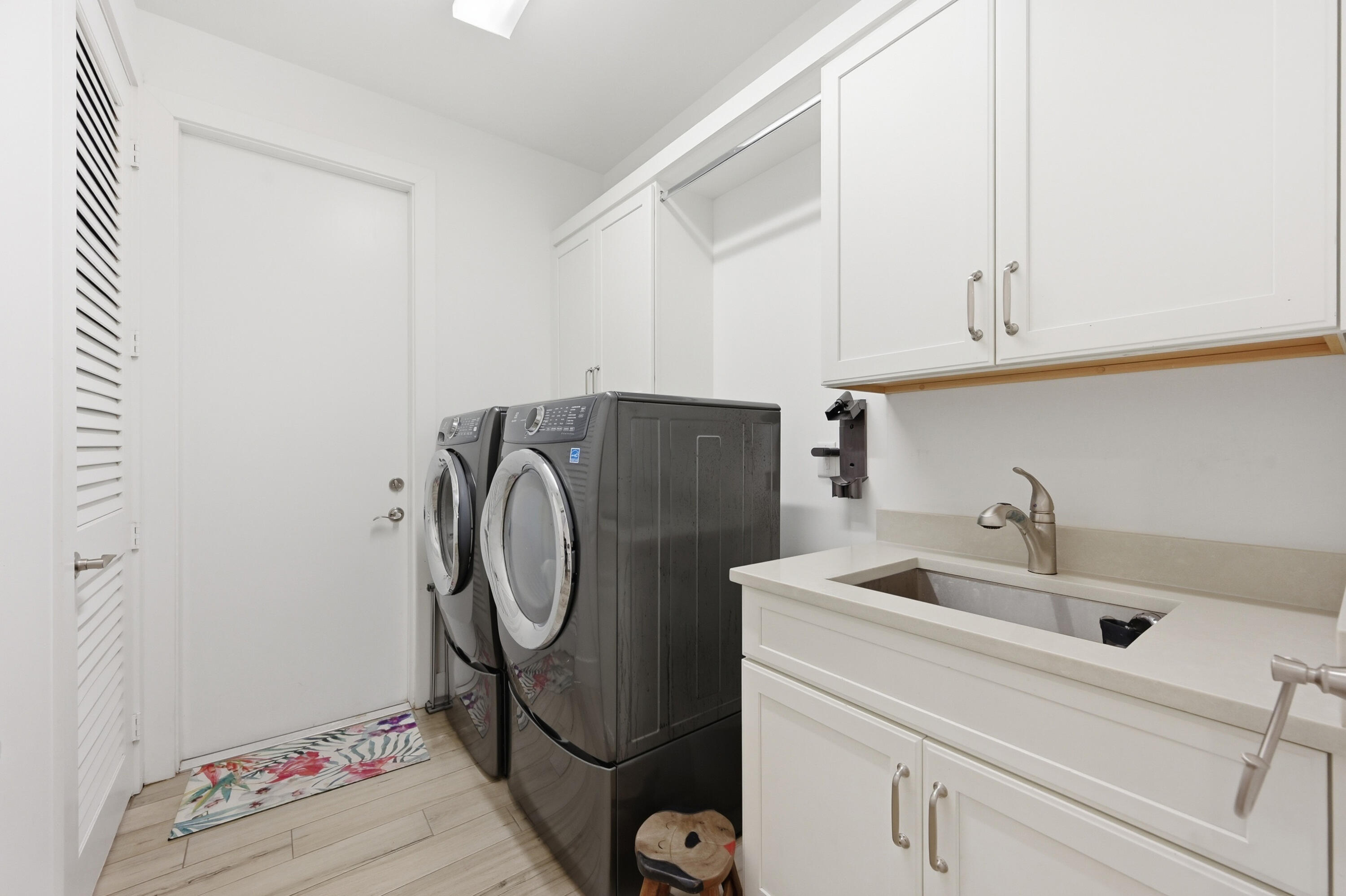 LIGHTHOUSE POINT ESTATES - Residential