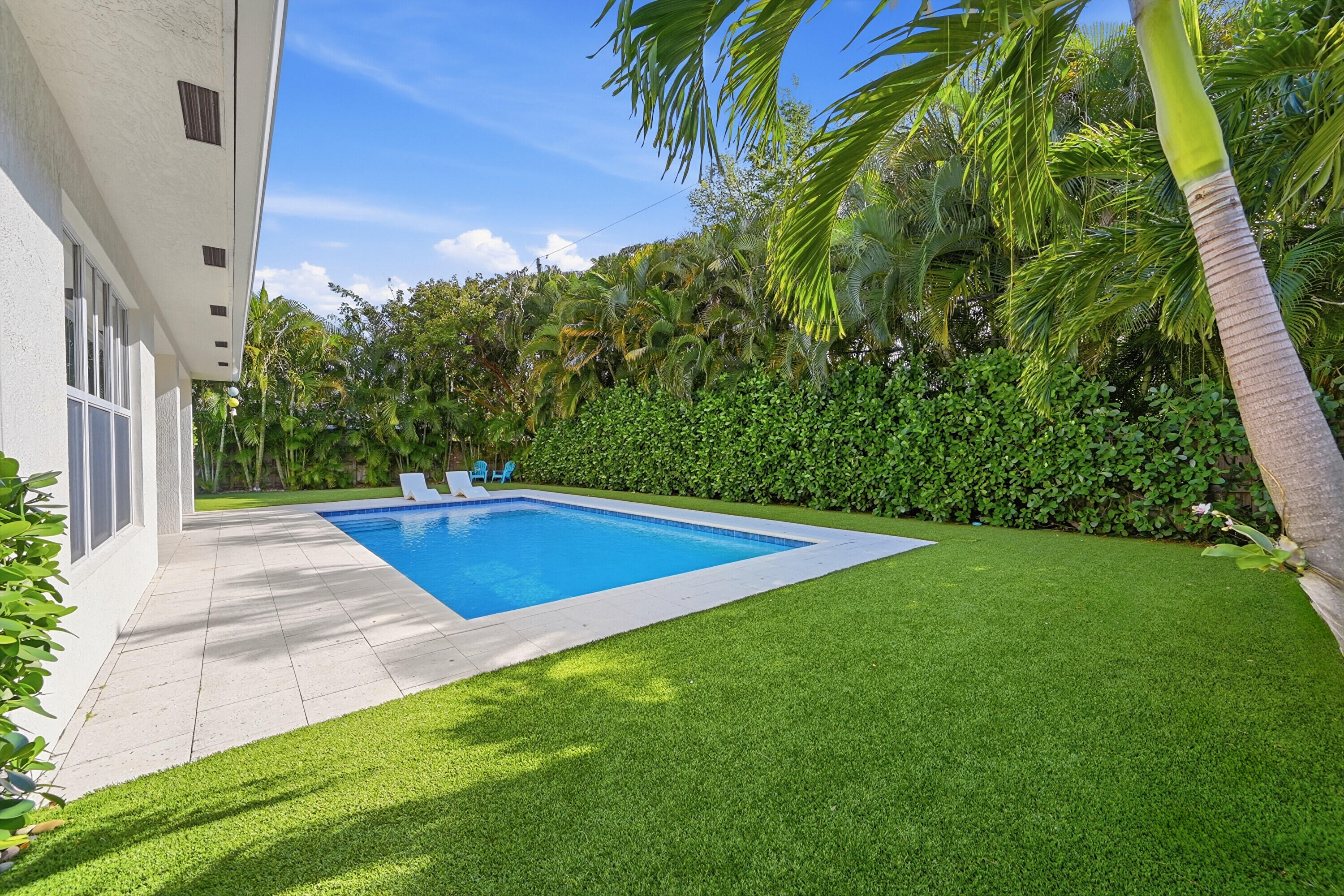 LIGHTHOUSE POINT ESTATES - Residential