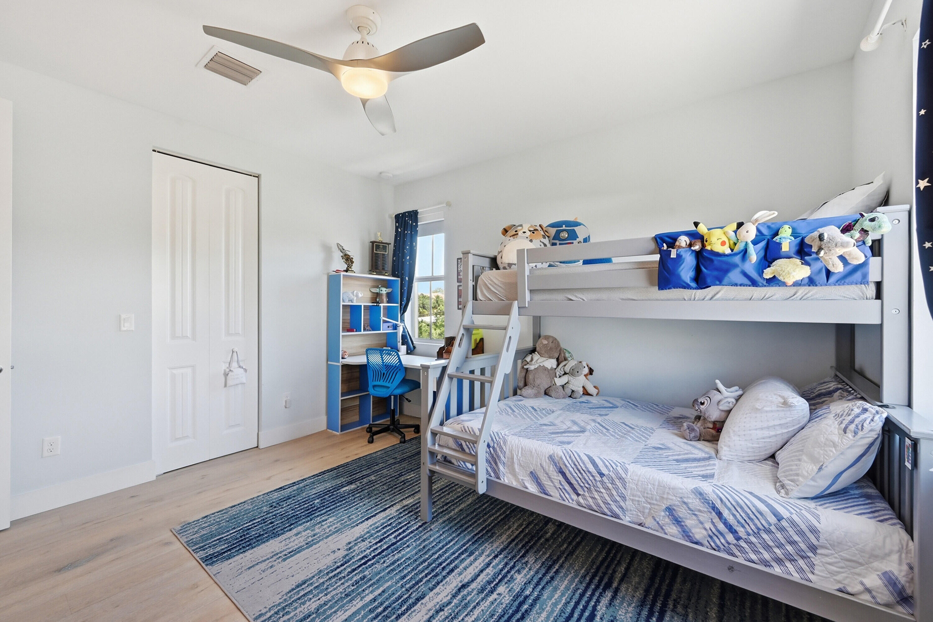 LIGHTHOUSE POINT ESTATES - Residential