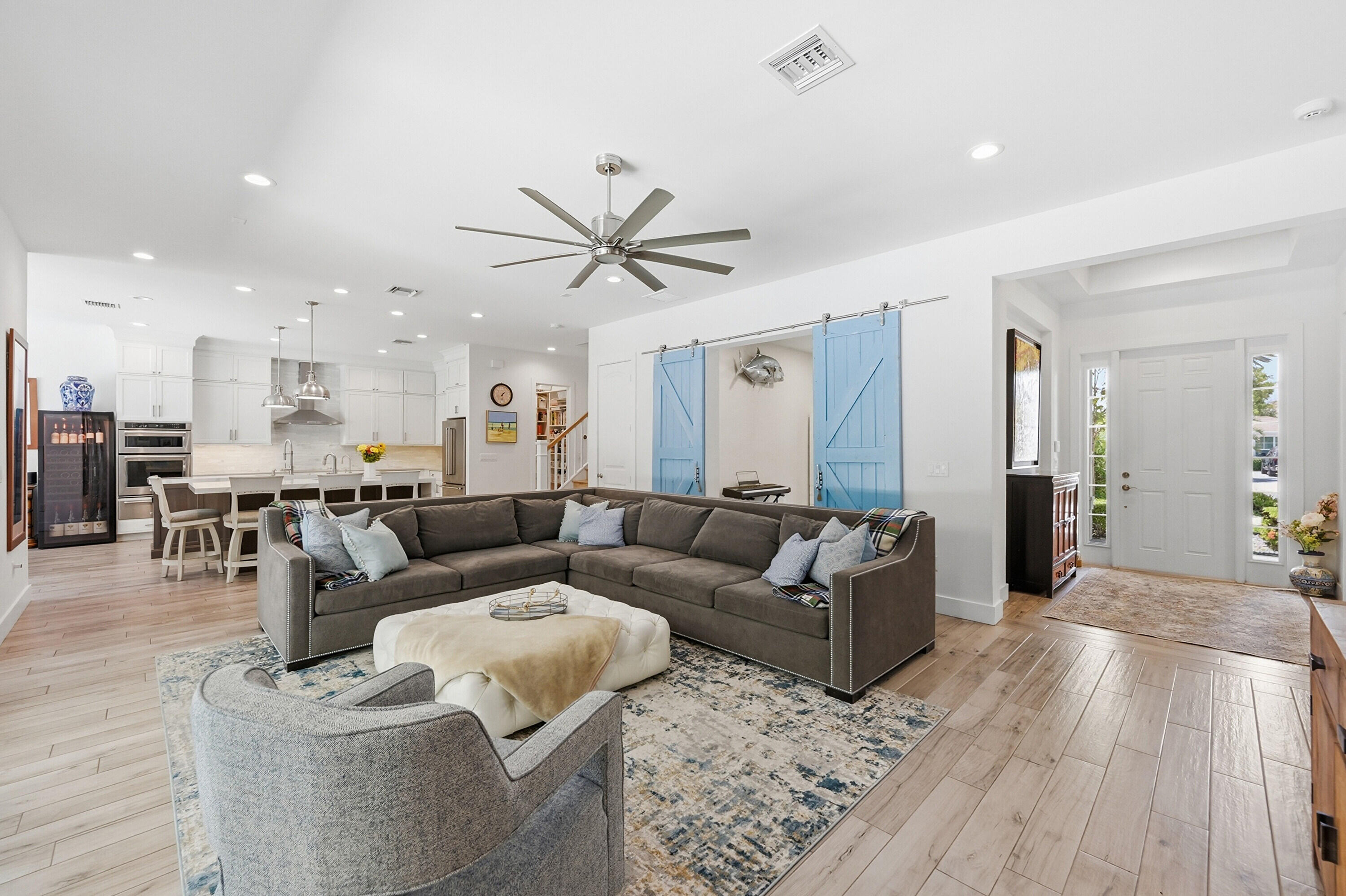 LIGHTHOUSE POINT ESTATES - Residential